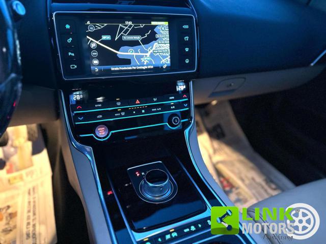 JAGUAR XE usata, con Chiusura centralizzata