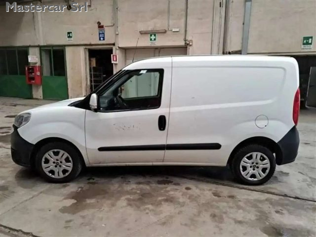 FIAT Doblo usata, con Airbag Passeggero