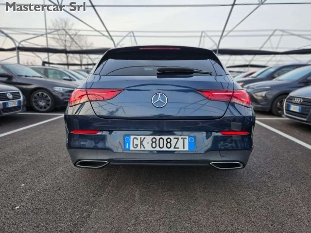 MERCEDES-BENZ CLA 200 usata, con Alzacristalli elettrici