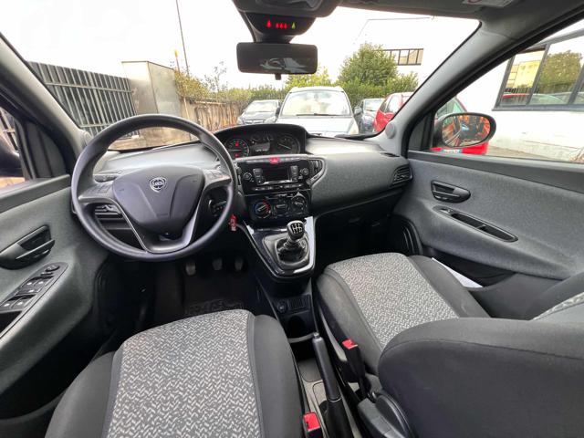LANCIA Ypsilon usata, con Autoradio digitale