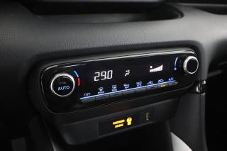 TOYOTA Yaris usata 8