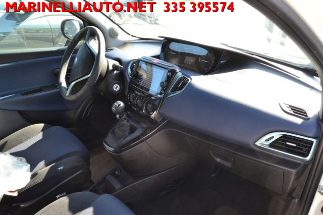 LANCIA Ypsilon usata, con Touch screen