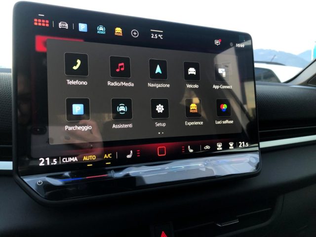 VOLKSWAGEN T-Roc usata, con Sensori di parcheggio posteriori