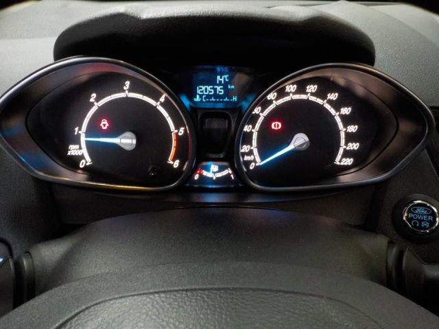 FORD Fiesta usata, con Pneumatici estivi