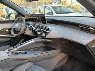 PEUGEOT 3008 usata, con Volante in pelle