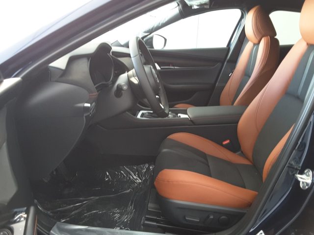 MAZDA 3 usata, con Alzacristalli elettrici