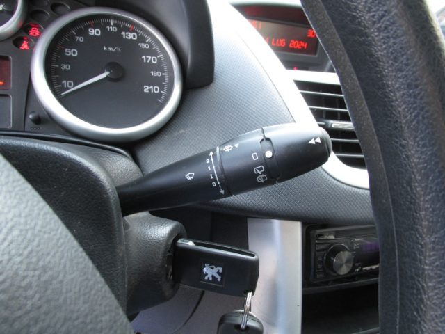 PEUGEOT 207 usata 23