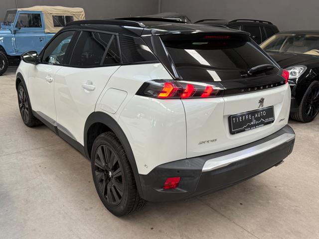 PEUGEOT 2008 usata, con Autoradio