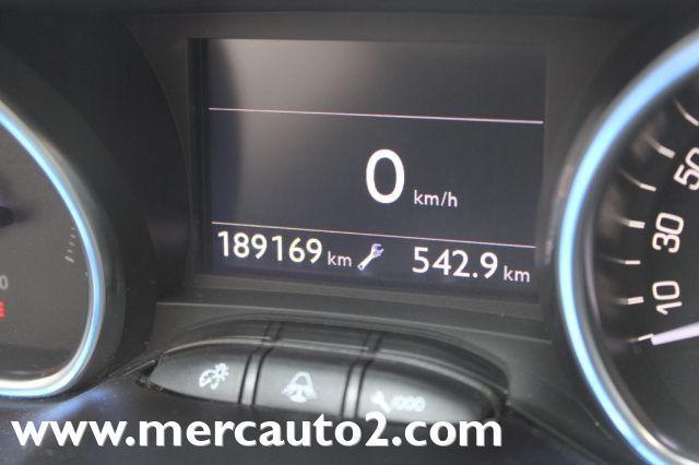 PEUGEOT 2008 usata 21