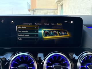 MERCEDES-BENZ GLA 200 usata, con Fari LED