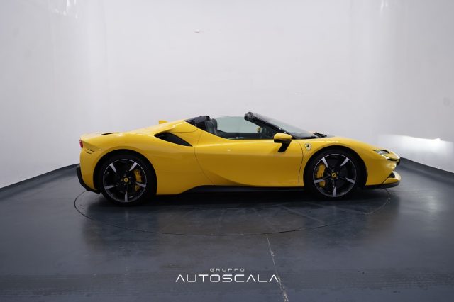FERRARI SF90 usata 13