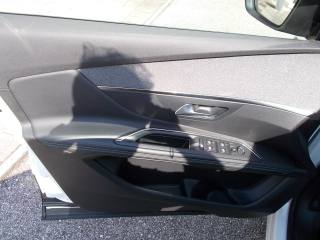 PEUGEOT 3008 usata, con USB