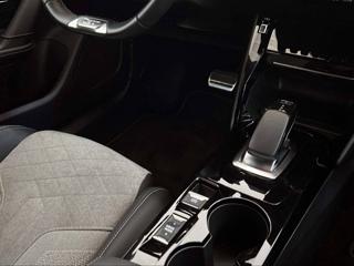 PEUGEOT 2008 usata, con USB