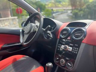 OPEL Corsa usata, con Airbag testa