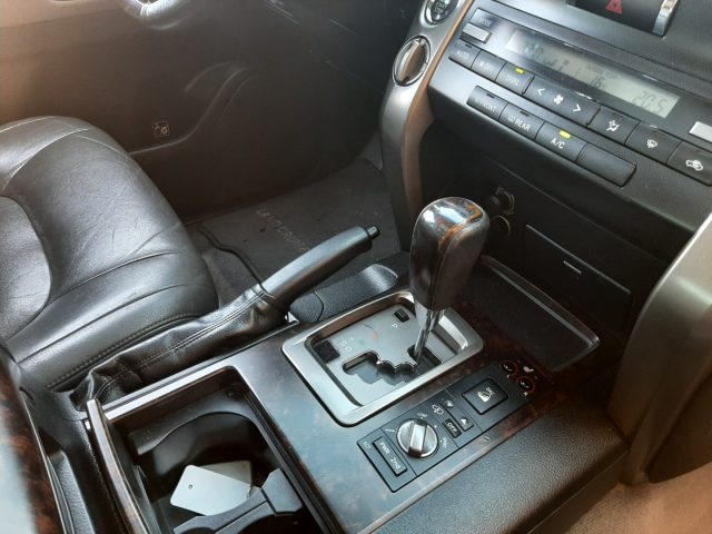 TOYOTA Land Cruiser usata, con Regolazione elettrica sedili