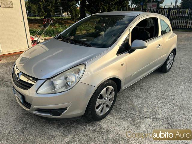 OPEL Corsa usata, con Airbag