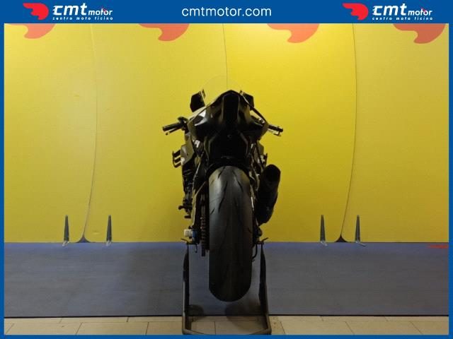 YAMAHA YZF R1 usata 4