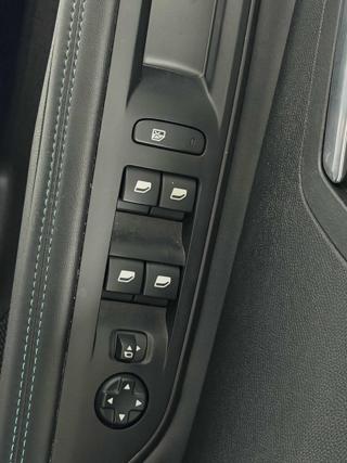 PEUGEOT 3008 usata, con Frenata d
