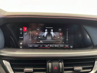 ALFA ROMEO Stelvio usata, con Sensori di parcheggio posteriori