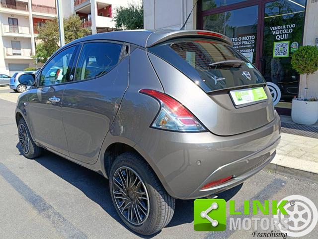 LANCIA Ypsilon usata, con ESP