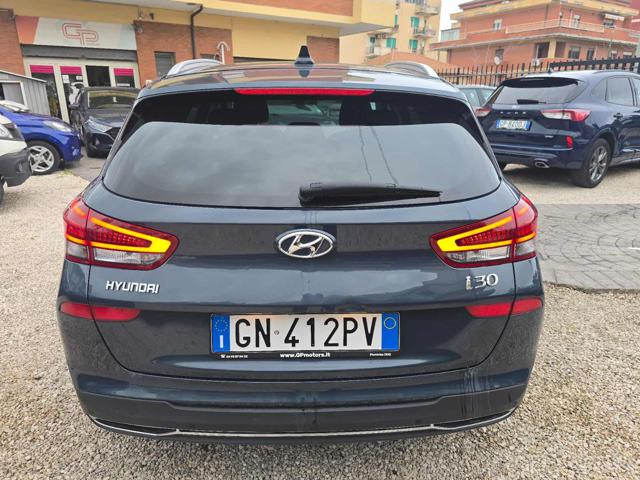 HYUNDAI i30 usata, con Autoradio