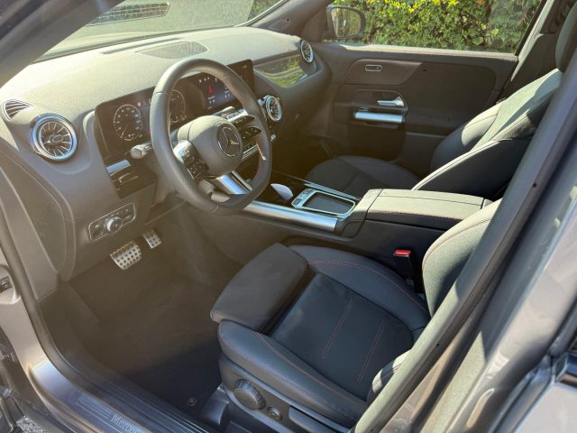 MERCEDES-BENZ GLA 200 usata, con Chiusura centralizzata