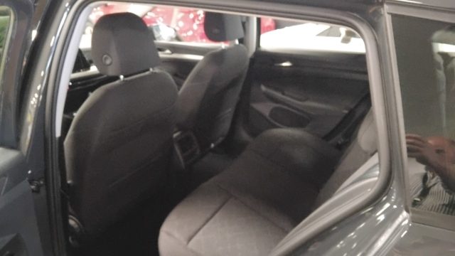 VOLKSWAGEN Golf Variant usata, con Climatizzatore