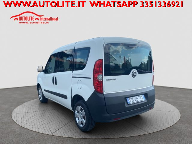 OPEL Combo usata, con Alzacristalli elettrici