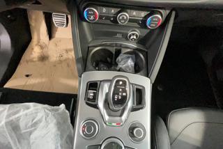 ALFA ROMEO Stelvio usata, con Regolazione elettrica sedili