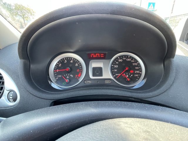 RENAULT Clio usata 11
