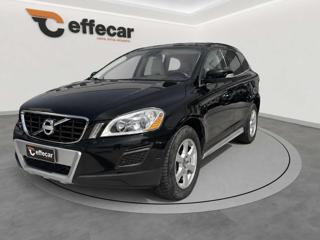 VOLVO XC60 D5 AWD Geartronic Summum