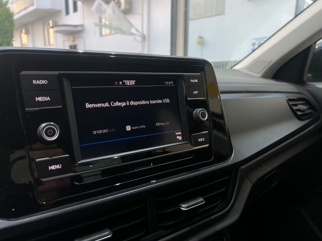 VOLKSWAGEN T-Roc usata, con Isofix