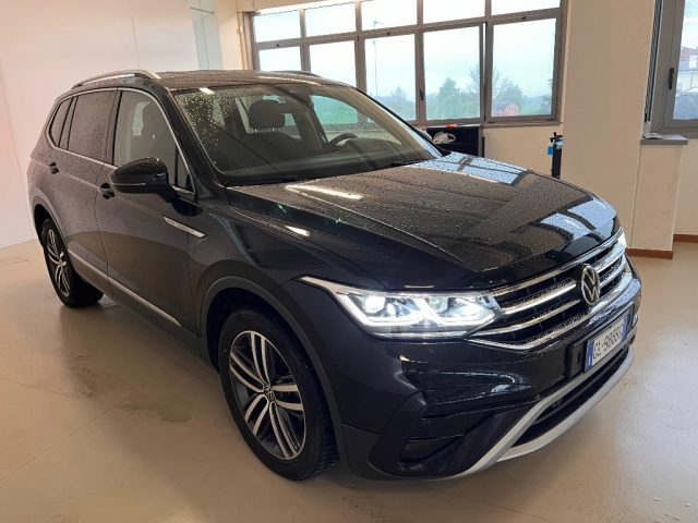 VOLKSWAGEN Tiguan Allspace usata, con ESP
