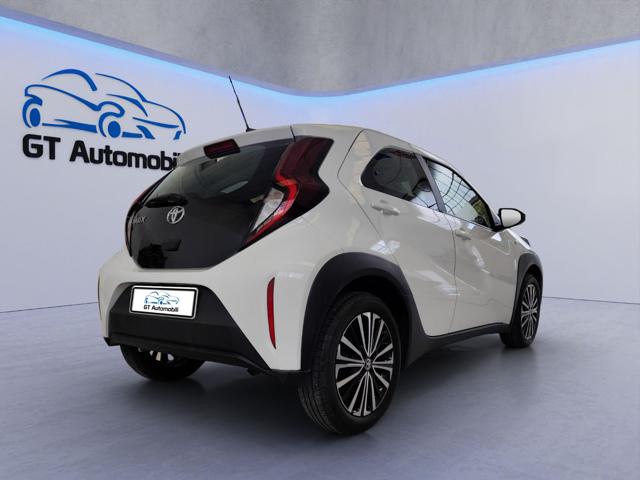 TOYOTA Aygo X usata, con Autoradio