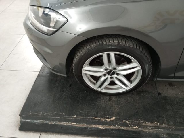 VOLKSWAGEN Golf usata, con Sedile posteriore sdoppiato
