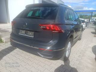 VOLKSWAGEN Tiguan usata, con Autoradio