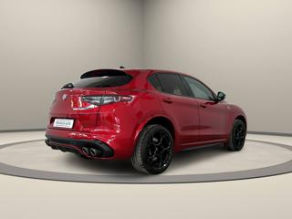 ALFA ROMEO Stelvio usata, con Alzacristalli elettrici