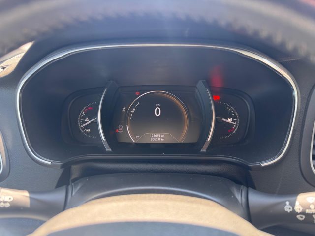 RENAULT Megane usata, con Park Distance Control