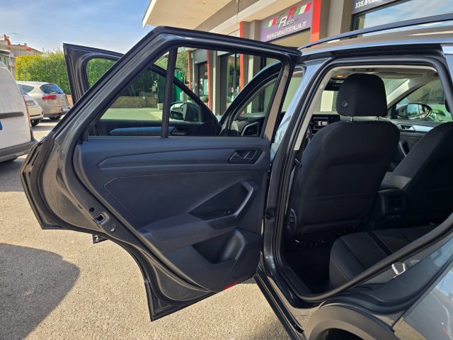VOLKSWAGEN T-Roc usata 99