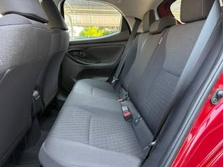 TOYOTA Yaris usata 11