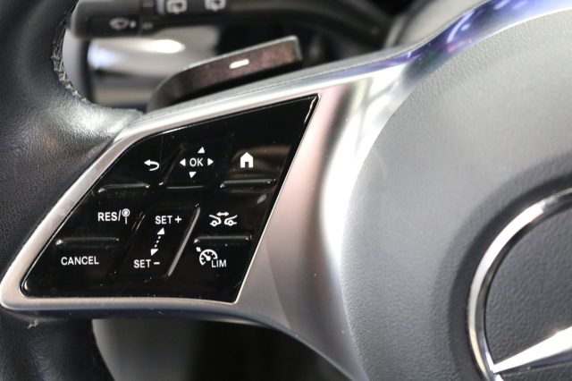 MERCEDES-BENZ GLA 200 usata 24