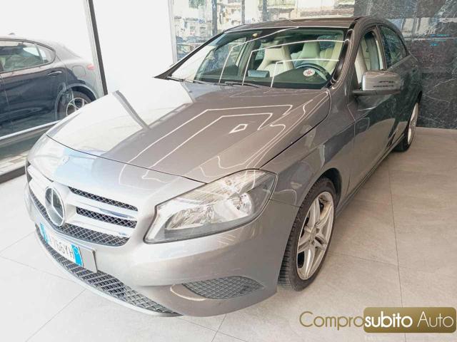 MERCEDES-BENZ A 180 usata, con Airbag