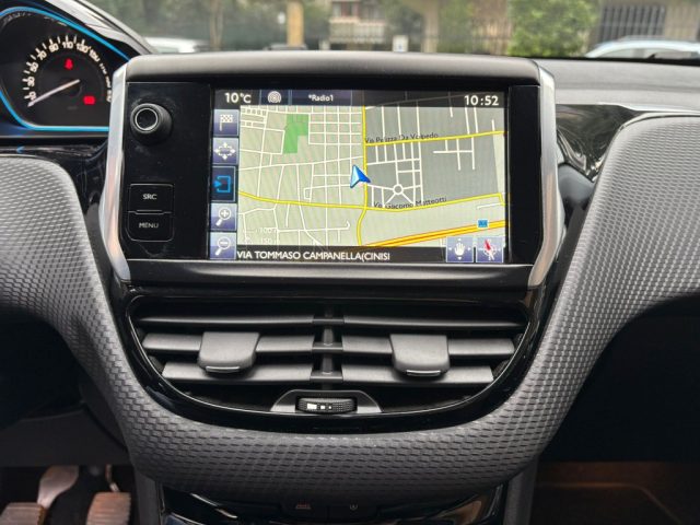PEUGEOT 2008 usata, con Climatizzatore