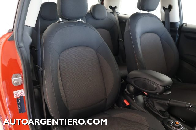 MINI Cooper D usata, con Frenata d