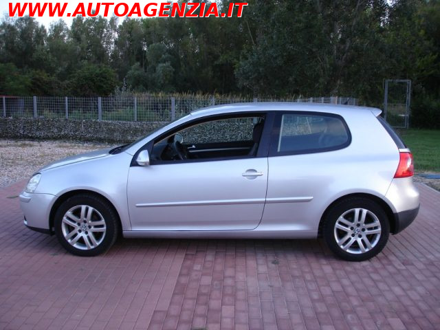 VOLKSWAGEN Golf usata 2