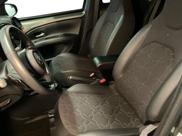 TOYOTA Aygo usata, con Controllo automatico clima