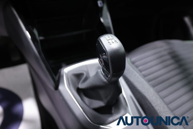 PEUGEOT 208 usata, con Sensori di parcheggio posteriori