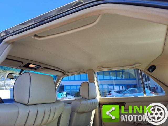 MERCEDES-BENZ 300 usata 12