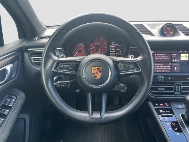 PORSCHE Macan usata 11