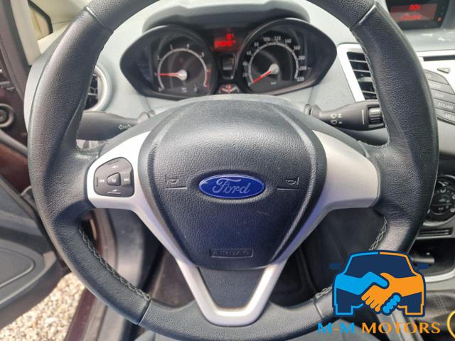 FORD Fiesta usata, con ESP